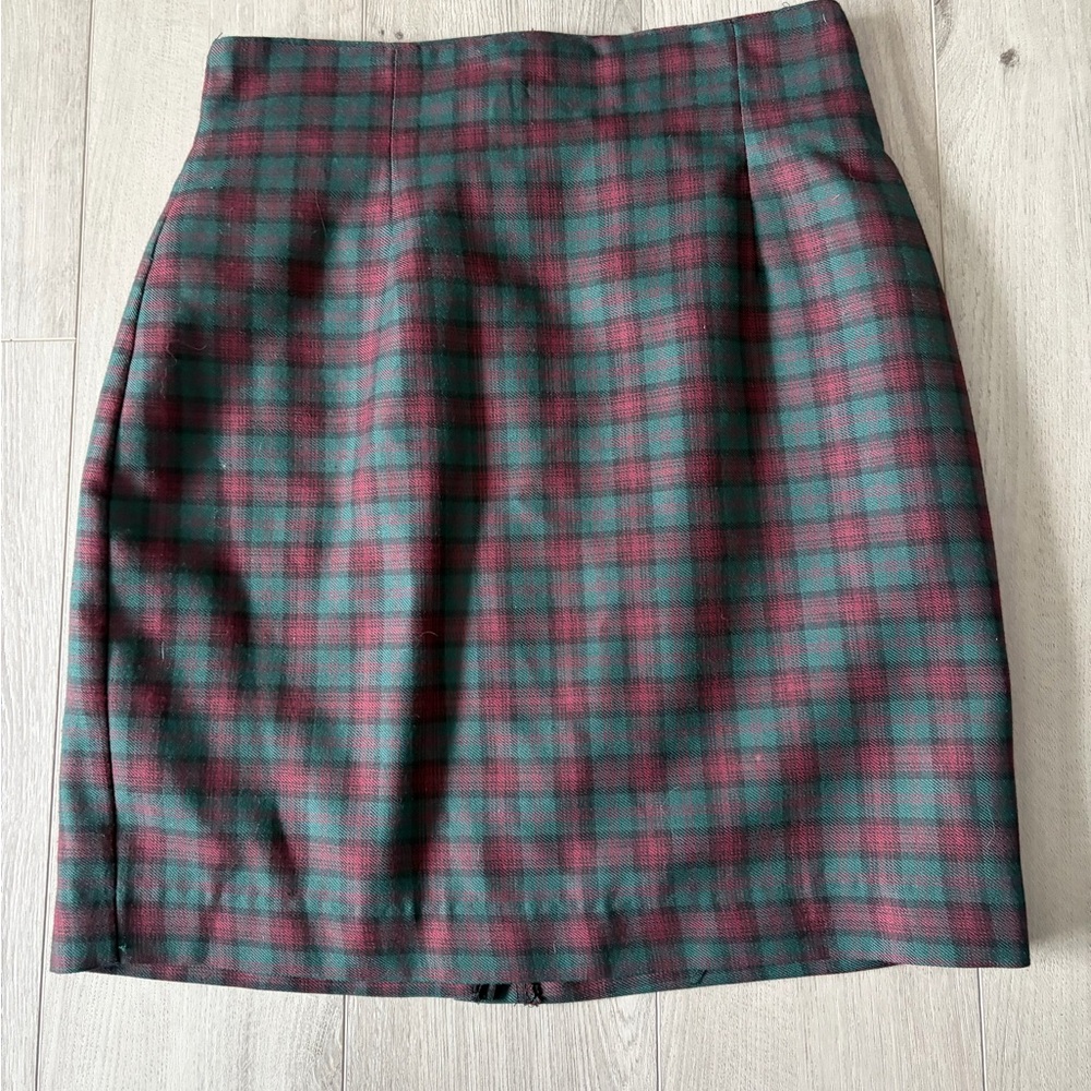 Vintage Evidence Plaid Skirt size Small